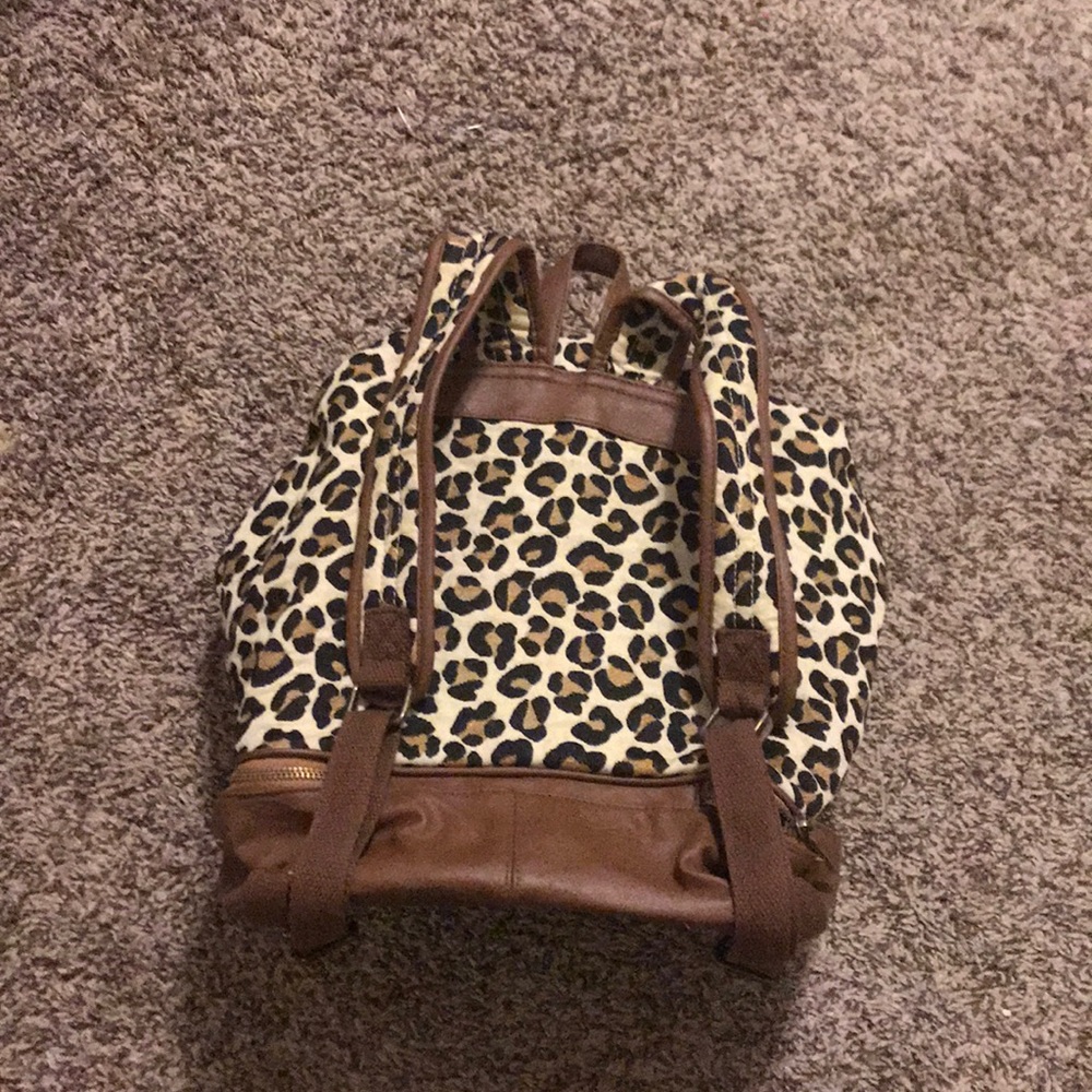Mossimo leopard backpack - Picture 3 of 5